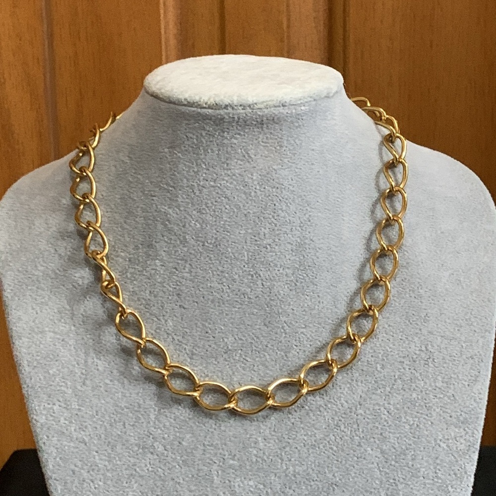 Gold tone necklace